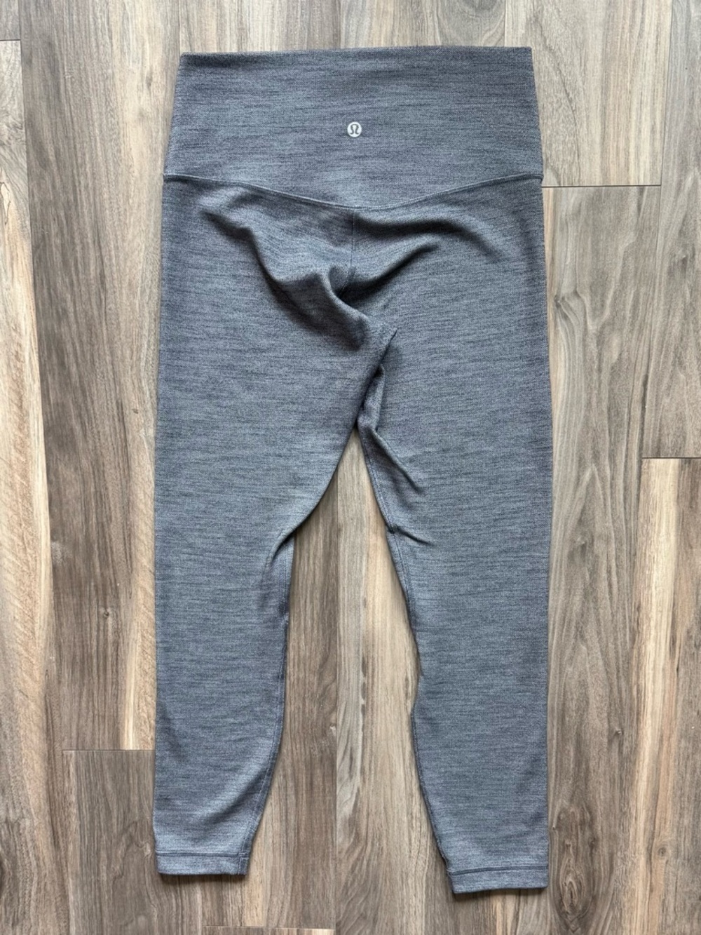 Lululemon 25" Gray Leggings Size 8 - Picture 3 of 4